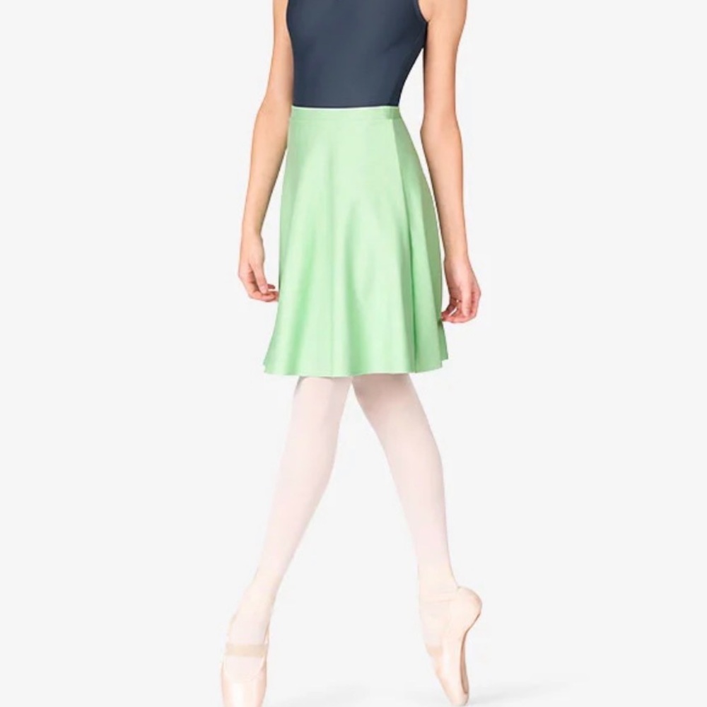 NWT Mariia Crown women’s size medium dance skirt